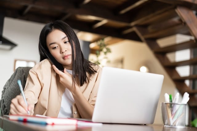 Dự đoán tương lai tên Thiên Thư