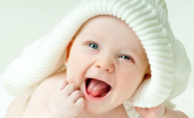 Hoàng Hải mang nghĩa là vị vua của biển cả tượng trưng cho tâm hồn rộng lớn