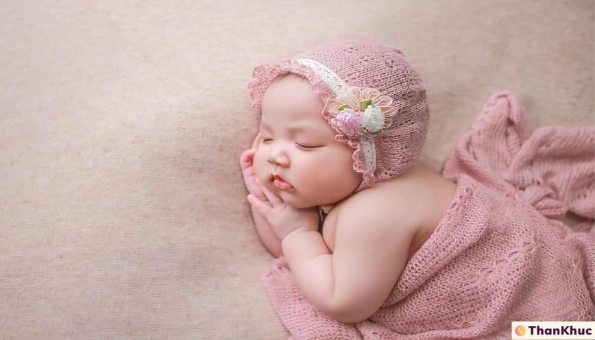 Ý nghĩa tên Tú Quỳnh là gì? Tên Tú Quỳnh tiên đoán về tình duyên và sự nghiệp ra sao?